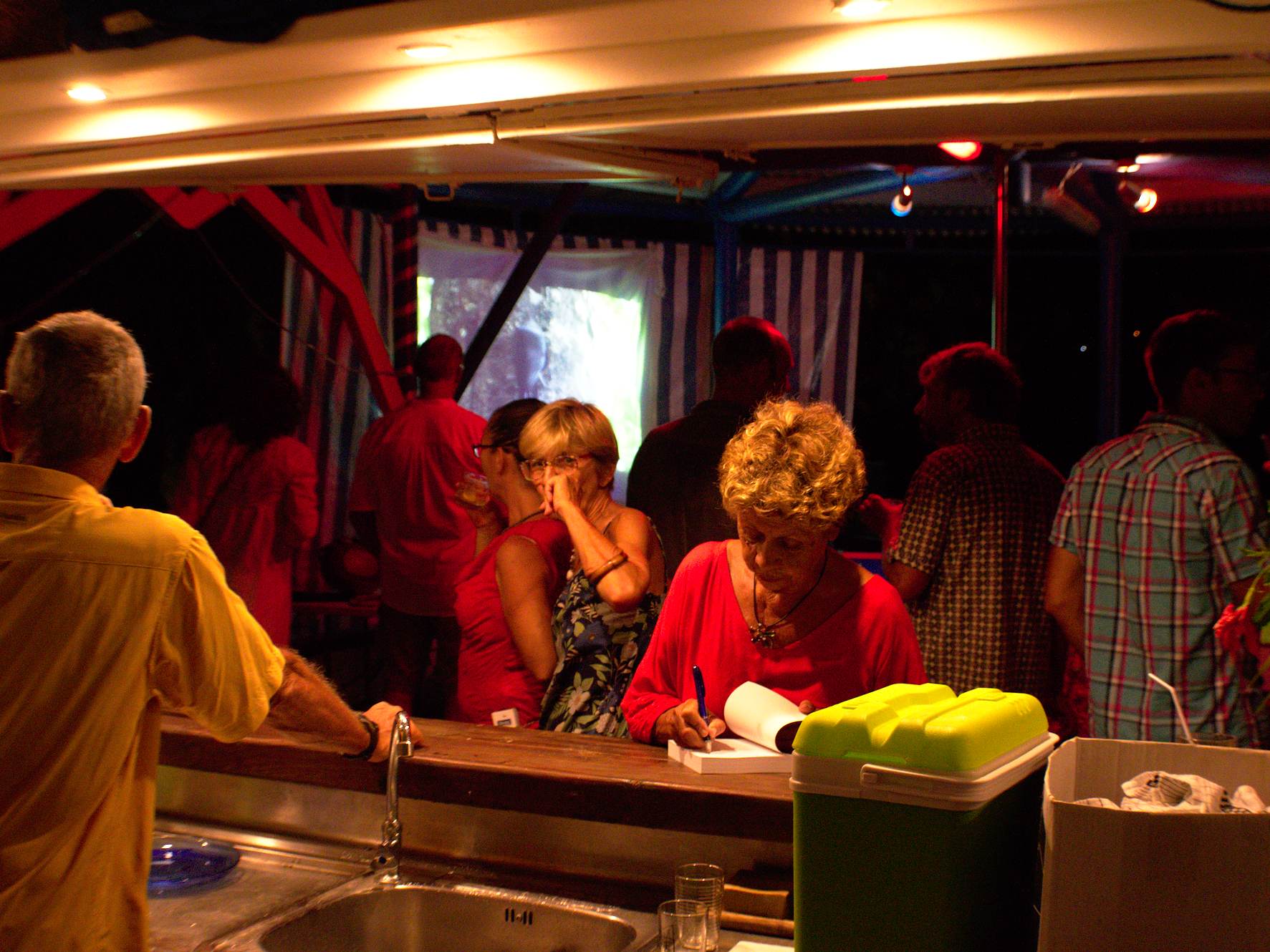 Gästetisch 30 DSC 0128 - Gästetisch