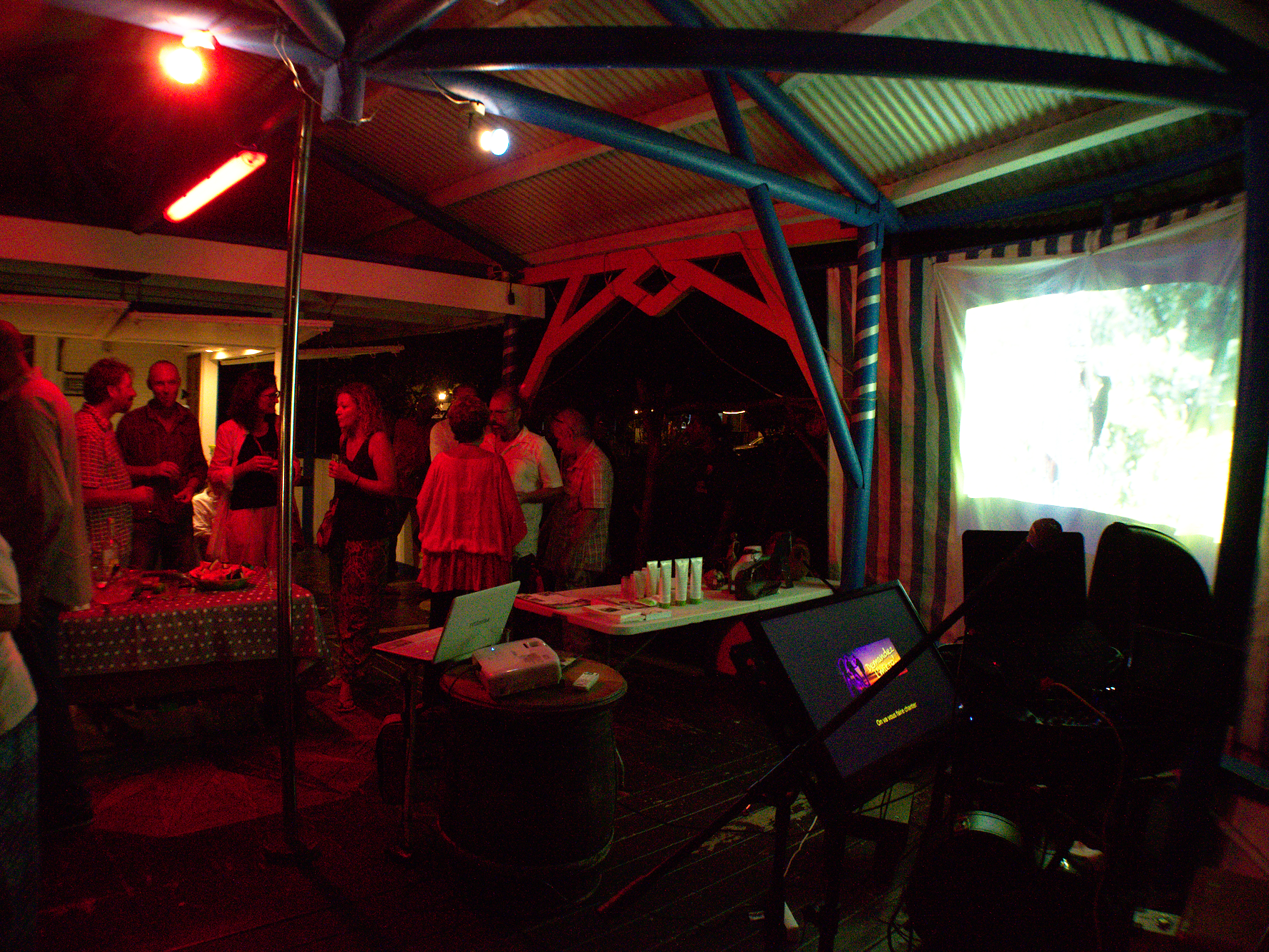 Gästetisch 41 DSC 0146 - Gästetisch