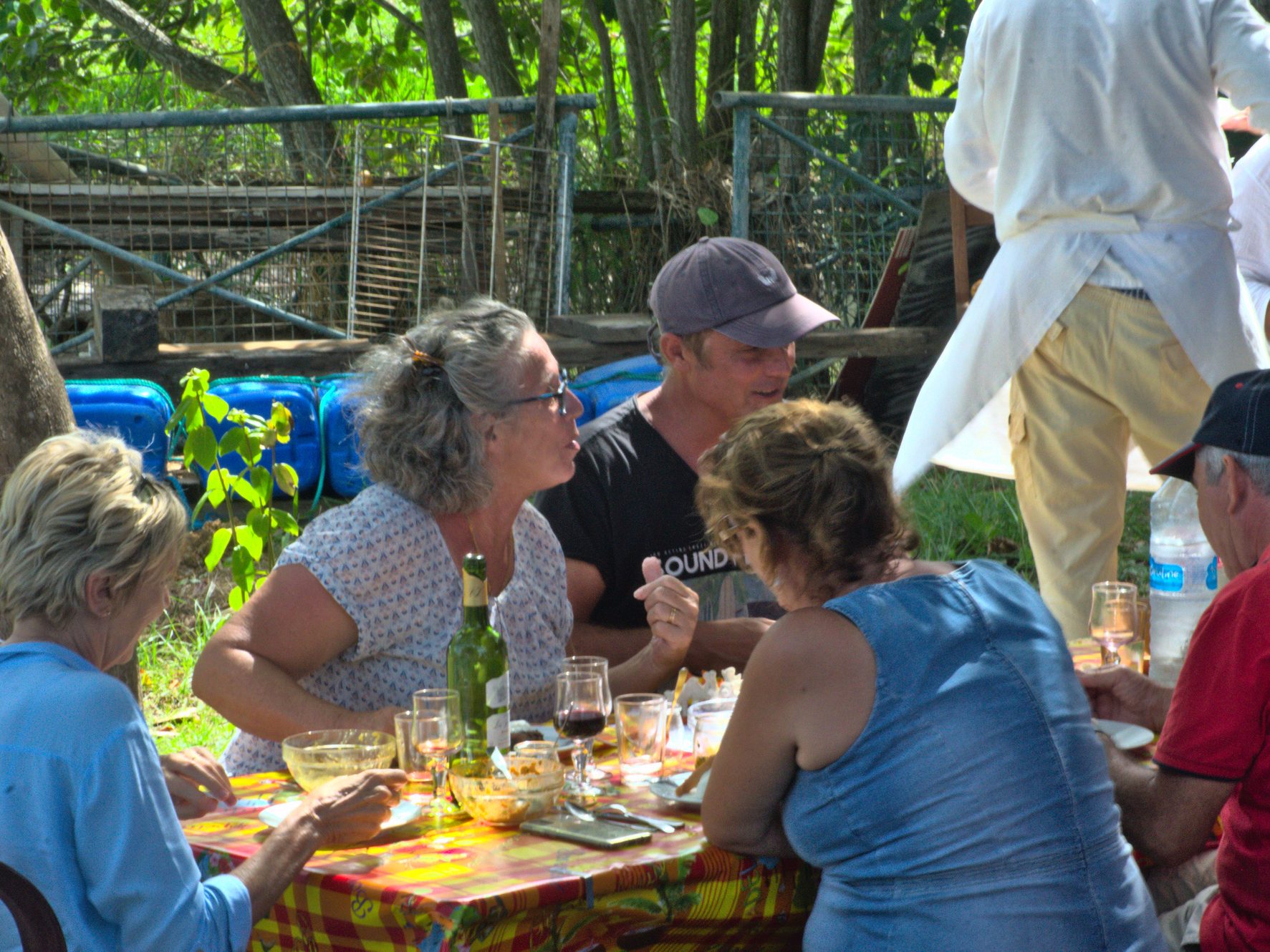 Gästetisch 24 DSC 9436 95 - Gästetisch