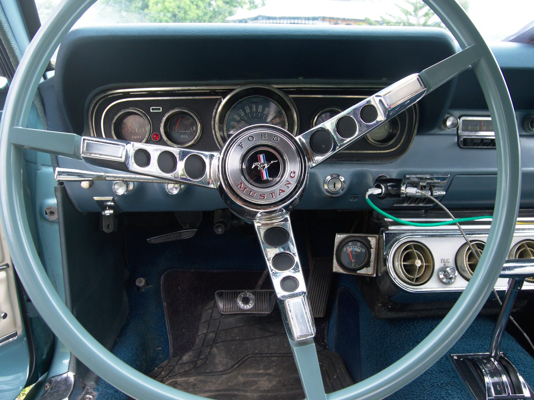 Gästetisch 73 US Car Event Rallye de la Caraibe 2018 DSC 7274 web - Gästetisch